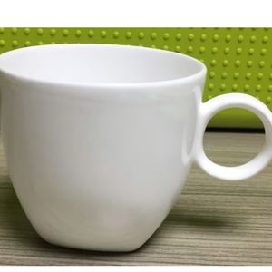 ISO Maxwell & Williams Cashmere Square Coupe Tea and Coffee Cups